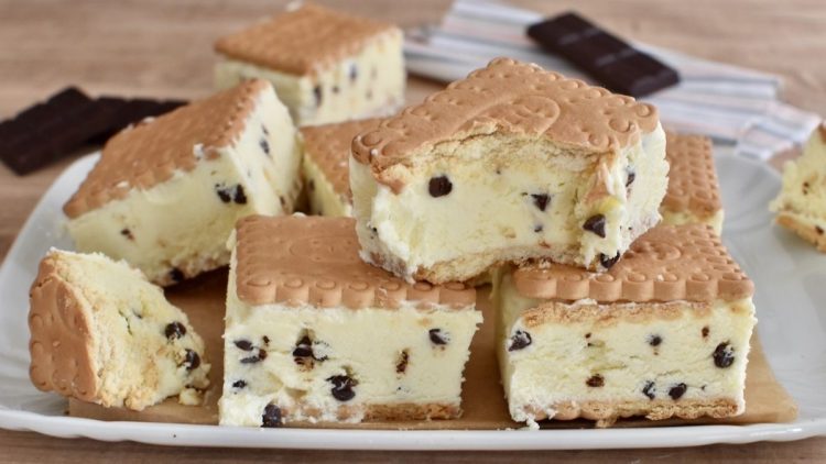 Glaces tiramisu aux biscuits