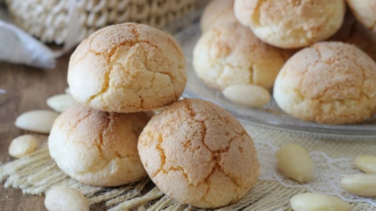 Biscuits amaretti moelleux