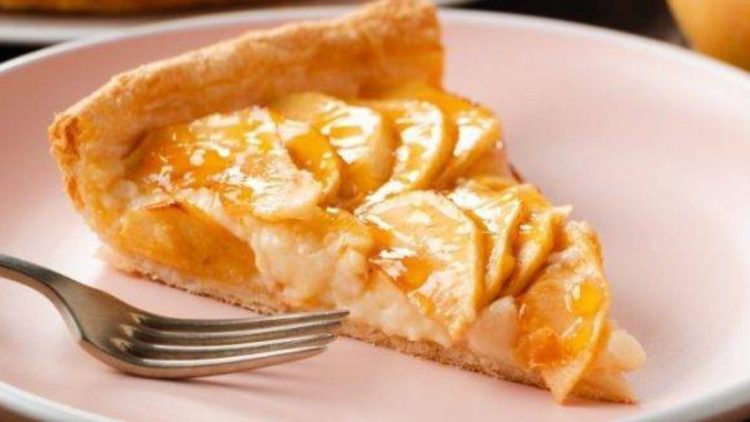 tarte aux pommes et à la confiture