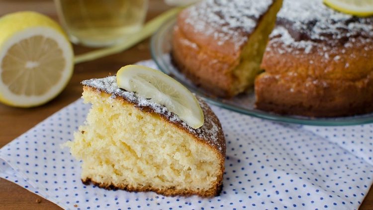Gâteau au citron et yaourt sans beurre et sans huile