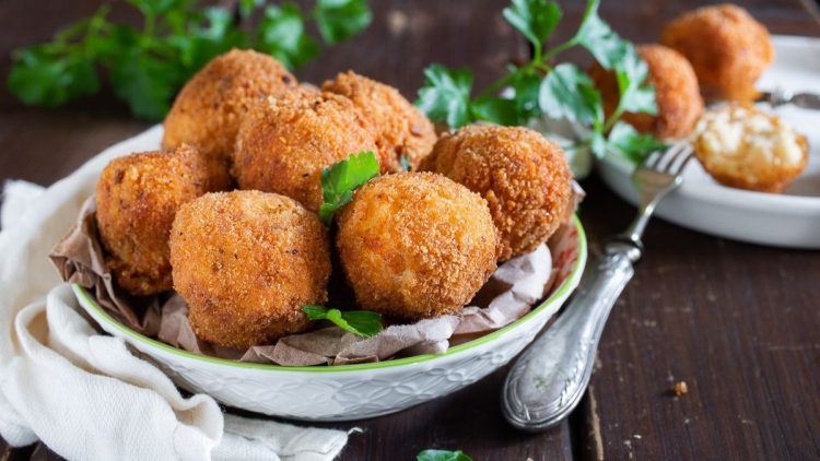 Boulettes de pommes de terre au jambon