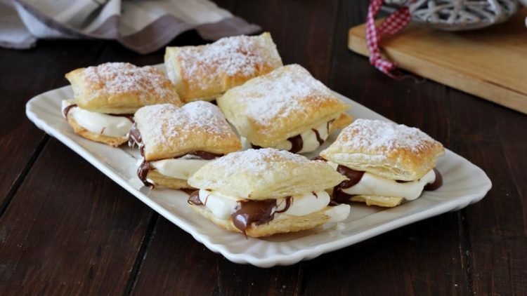 Carrés de crème chantilly et nutella