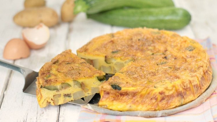 Gâteau aux œufs pommes de terre et courgettes