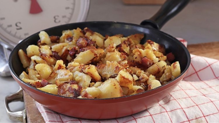 Pommes de terre bacon et oignon