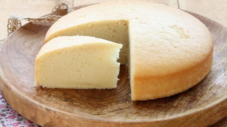 Gâteau à l'eau sans lait œufs et beurre