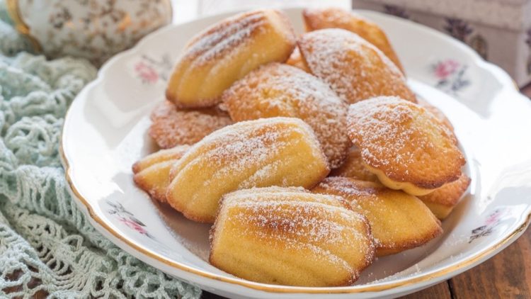 Recette madeleines moelleuses Cyril Lignac