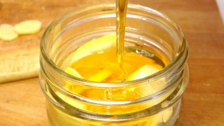 Sirop pour la toux au miel, au citron et au gingembre