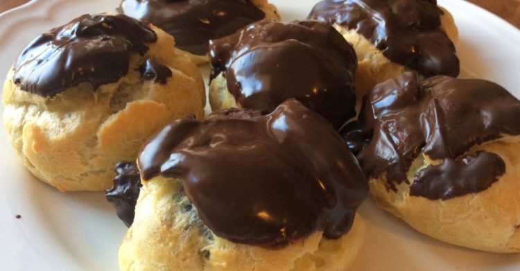Choux à la crème au chocolat