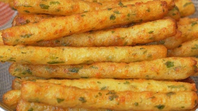 frites de purée de pommes de terre aux épices