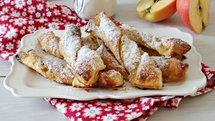 Tortillons de pâte feuilletée aux pommes