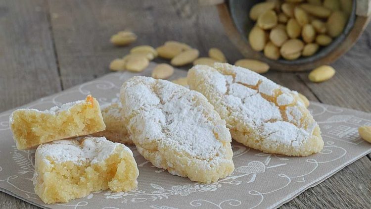 Biscuits de Noël aux amandes