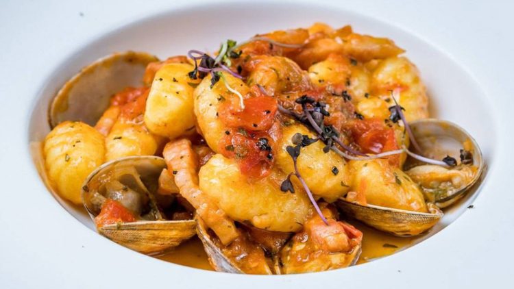 gnocchis aux palourdes et aux pommes de terre