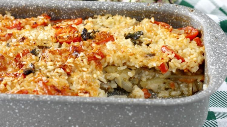Moule riz de pomme de terre et artichauts