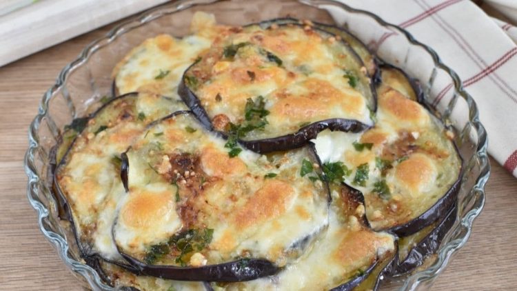 Aubergines gratinées au four