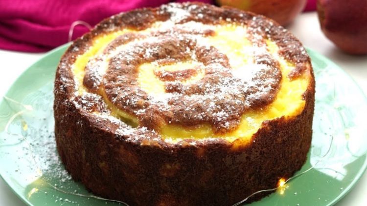 gâteau spirale à la crème pâtissière et aux pommes