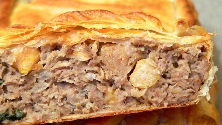Tourte confit de canard foie gras simplissime