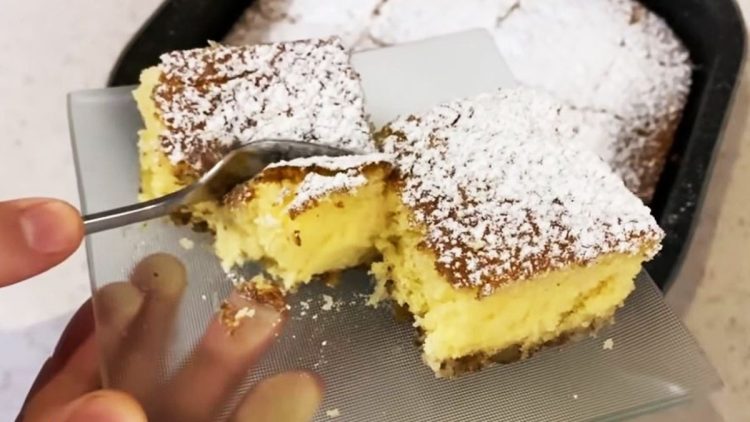 Gâteau d'automne aux pommes et aux noix