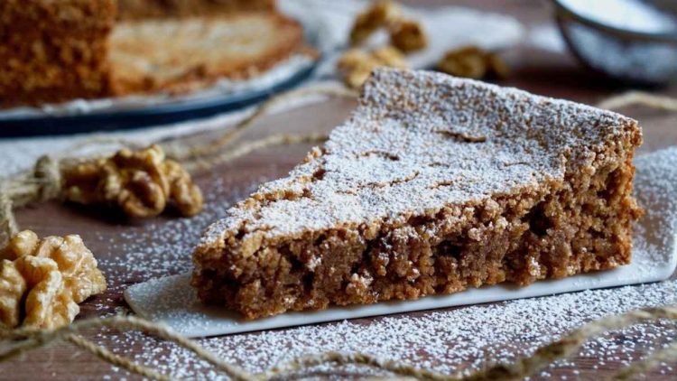 Gâteau aux noix moelleux léger et fondant