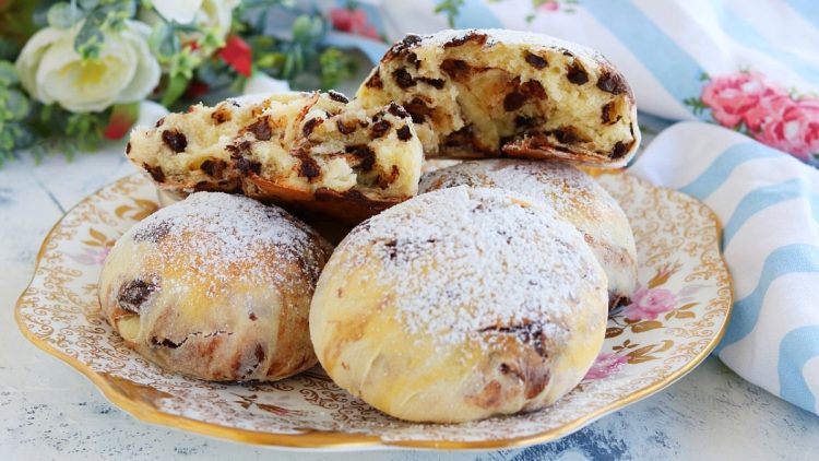 Petits pains au chocolat faits maison