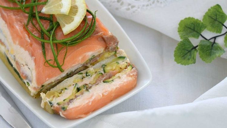Terrine aux courgettes et mousse de saumon