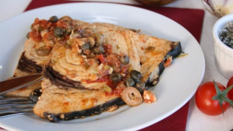 espadon à la sauce tomate