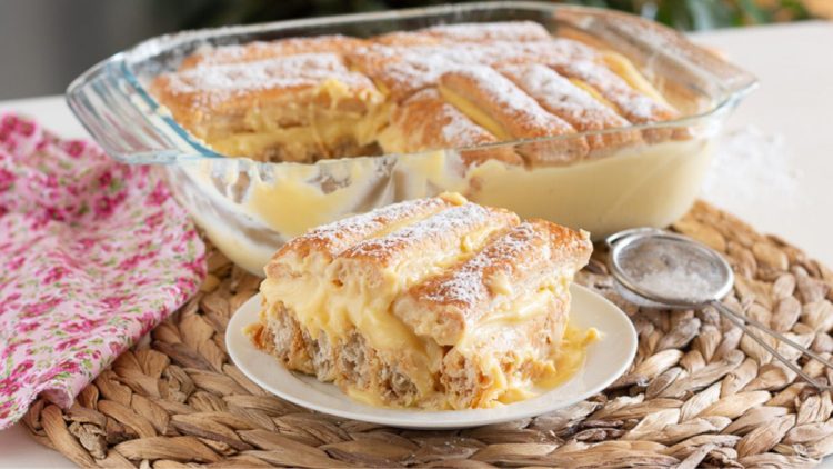 semifreddo tiramisu aux biscuits de pâte feuilletée