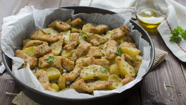Lanières de poulet et pommes de terre au four