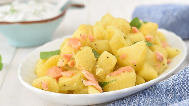 salade de pommes de terre au saumon fumé facile