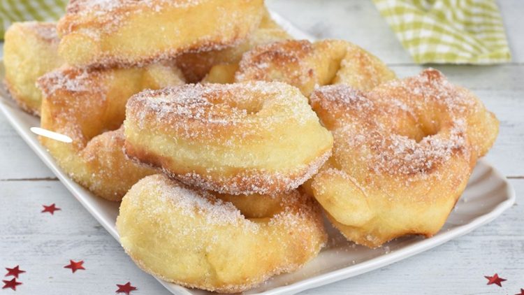 beignets sucrés de pommes de terre