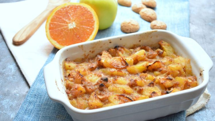 gratin de pommes aux amandes et aux biscuits Amaretti