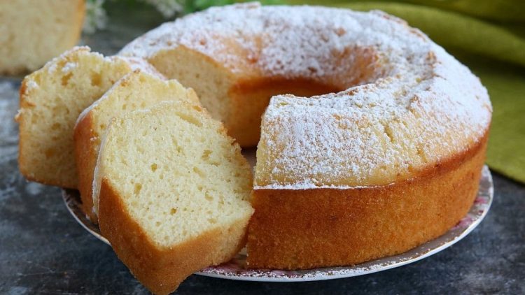 Gâteau couronne au yaourt