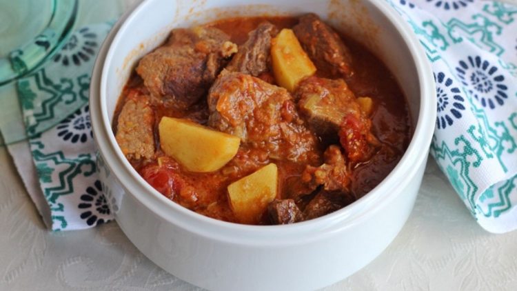 ragoût de pommes de terre au bœuf