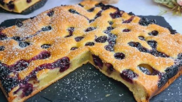 gâteau moelleux aux myrtilles