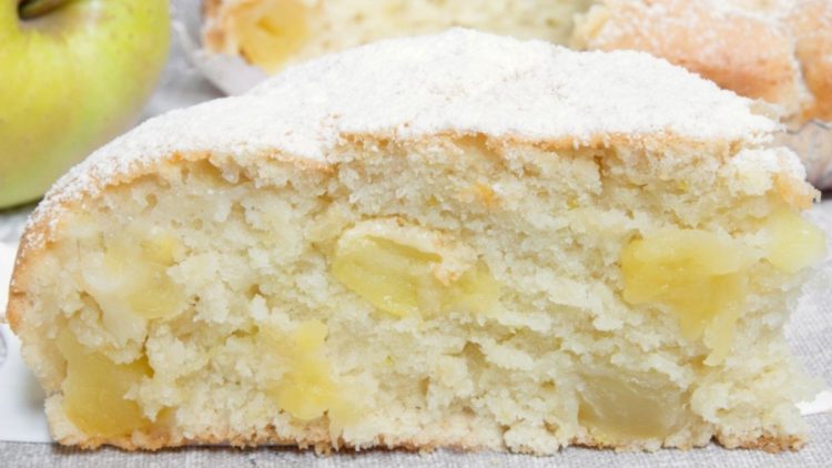 Gâteau moelleux aux pommes