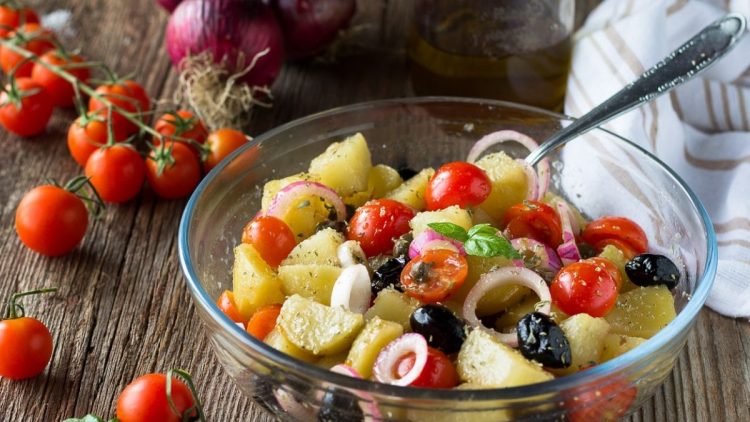 salade Pantesca aux pommes de terre  