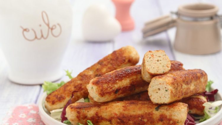 saucisses de poulet maison