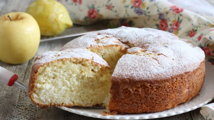 gâteau aux pommes et au yaourt moelleux et facile