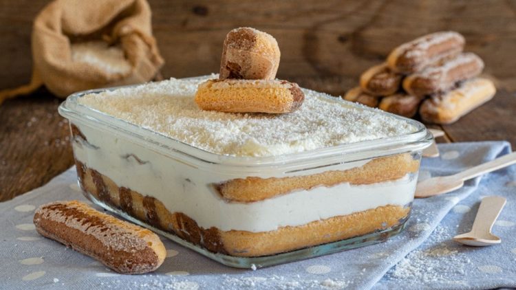 Tiramisu à la noix de coco