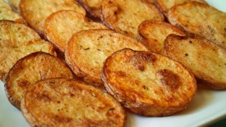 Pommes de terre cuites au four croquantes et parfaites