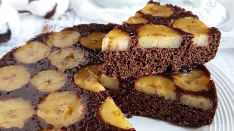 Gâteau renversé aux bananes