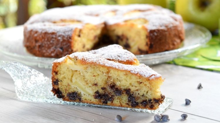 Gâteau moelleux aux pommes et chocolat