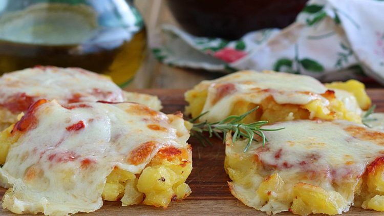 pommes de terre écrasées façon pizza