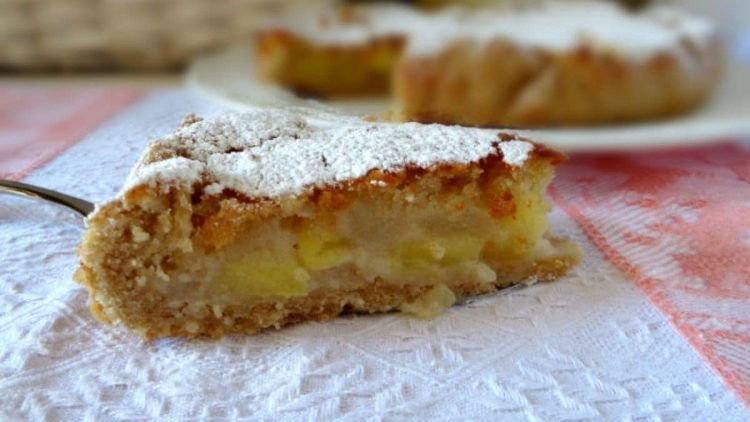 Tarte aux poires et aux pommes