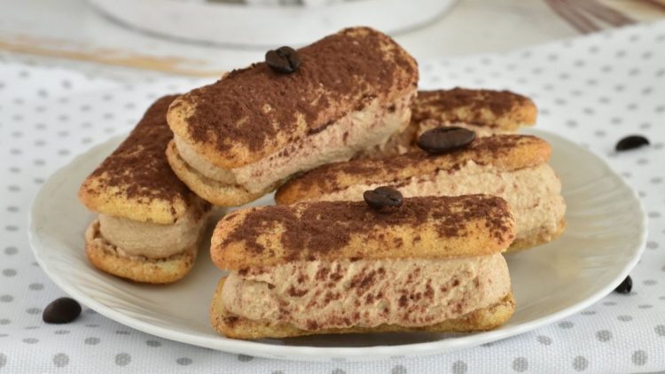 Biscuits à la cuillère au tiramisu