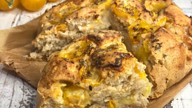 gâteau salé aux tomates jaunes sans œufs