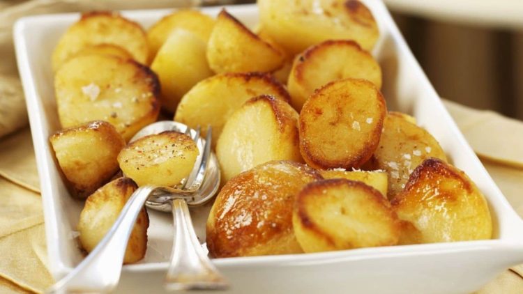 Pommes de terre au four dorées