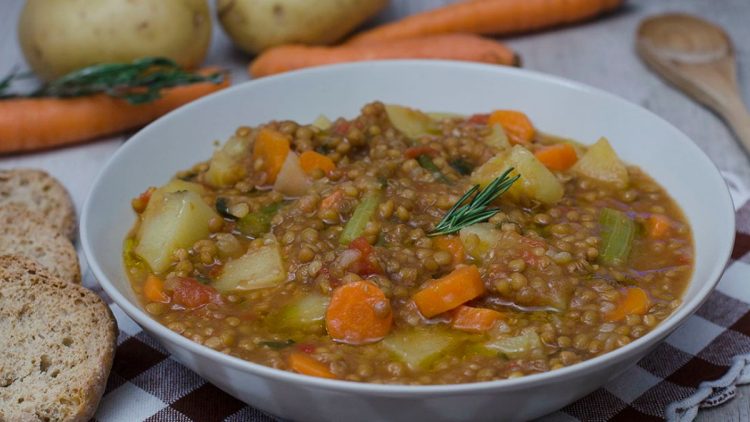 Soupe de lentilles et pommes de terre