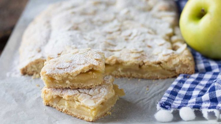 Tarte aux pommes amandes effilées