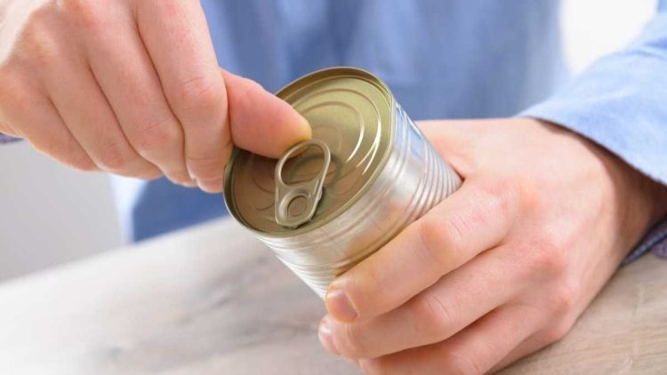 Comment ouvrir une boîte de conserve sans utiliser d'ouvre-boîte
