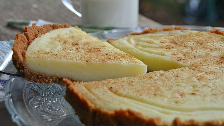 Tarte au lait et biscuits